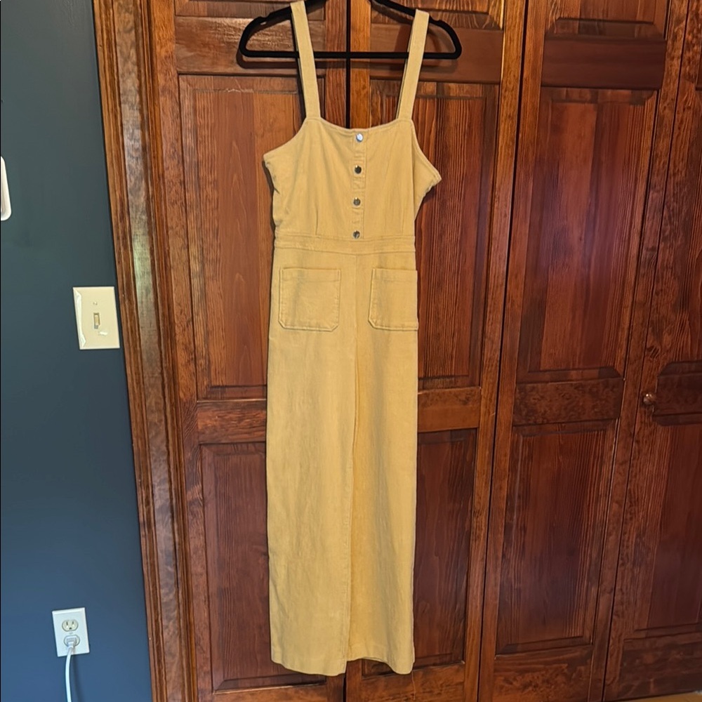 Forever 21 Yellow Cream Buttoned jumpsuit